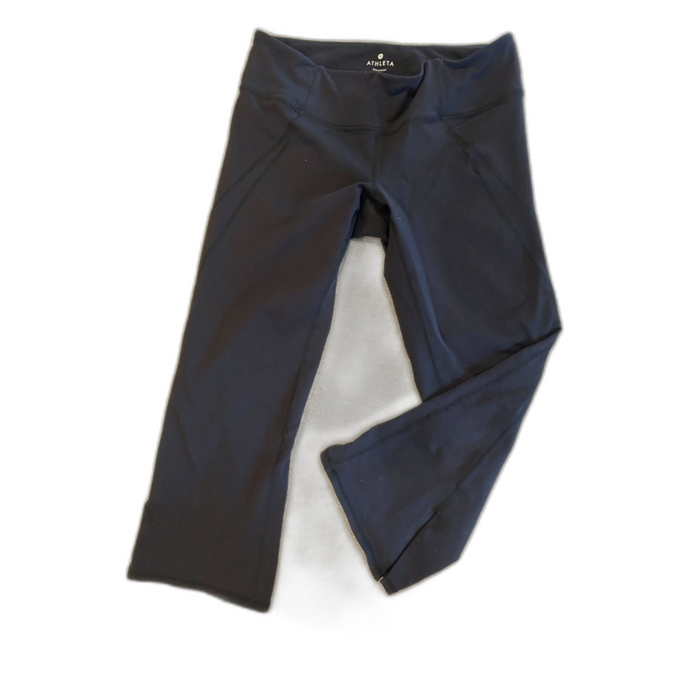 Athleta Black Cropped Capri Size Small with slit in back